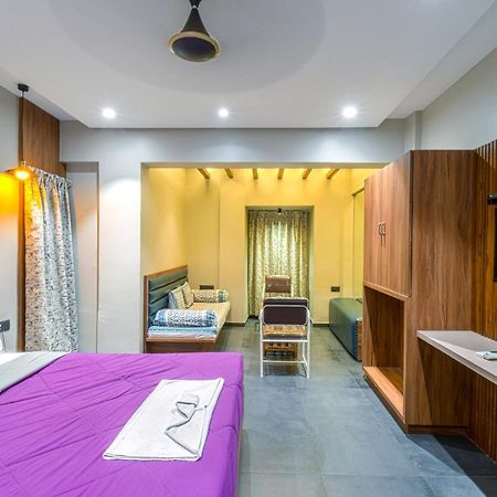 Hotel Vrindavan Deluxe Kolhapur Dış mekan fotoğraf