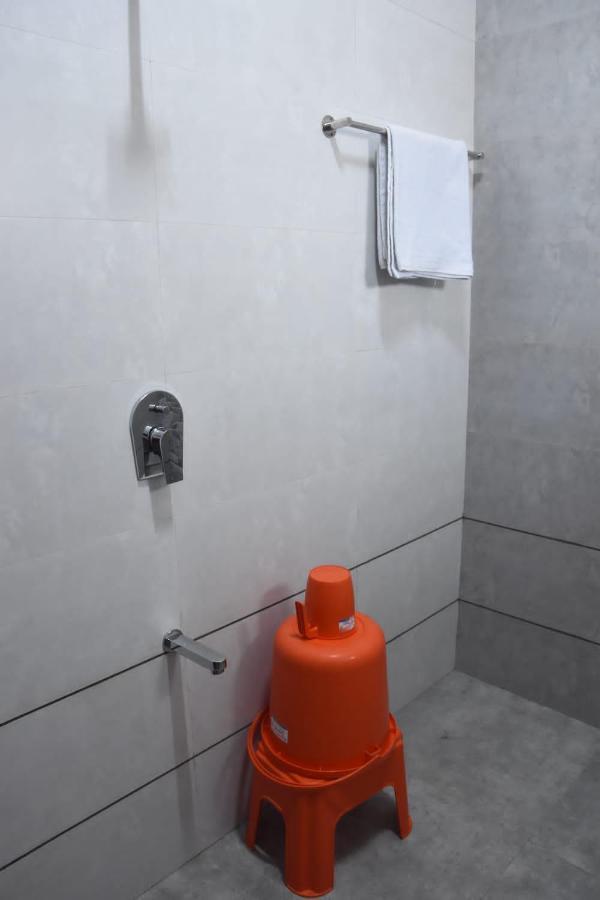 Hotel Vrindavan Deluxe Kolhapur Dış mekan fotoğraf