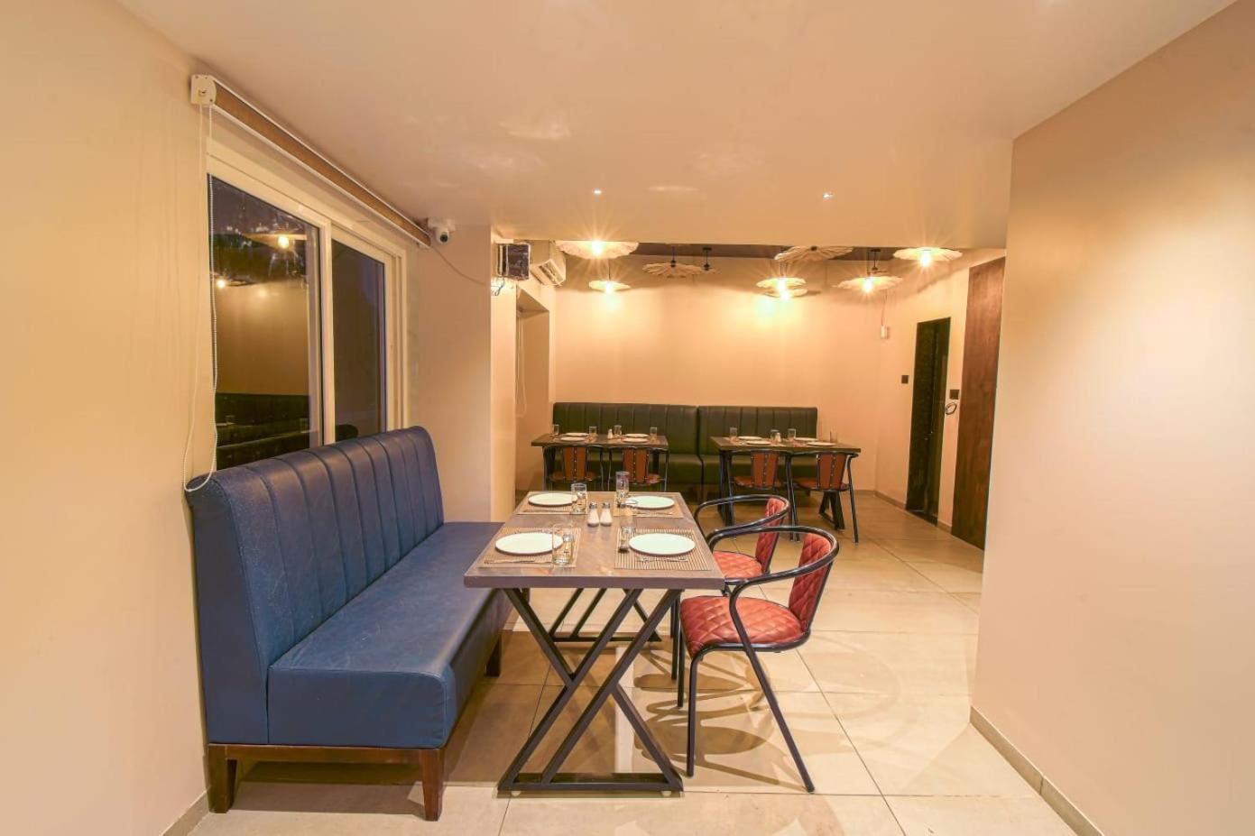 Hotel Vrindavan Deluxe Kolhapur Dış mekan fotoğraf